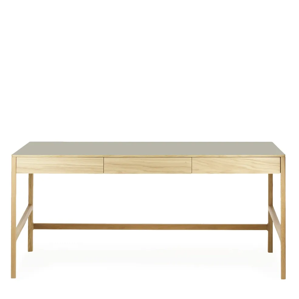 Best Sale Domus 3-Drawer Desk Oak In Stock | Desks