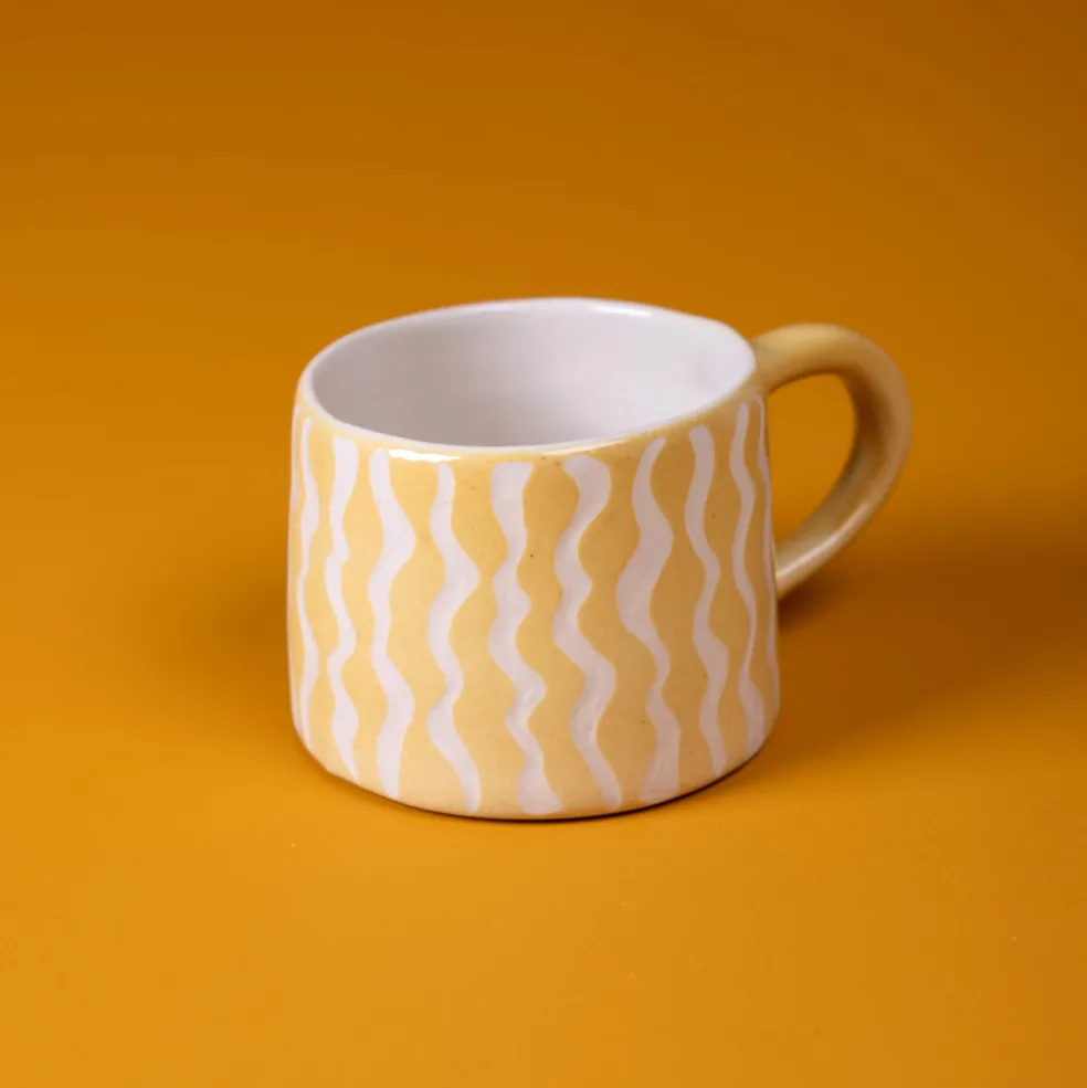 Hot Wiggle Mug Primrose Mugs, Cups & Jugs | Gifts Under £50